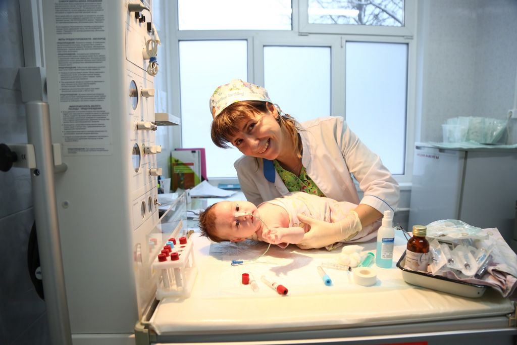 В начале 2019 года в детской ГКБ им. З.А. Башляевой открылись после ремонта 2 неонатологических отделения: отделение патологии новорожденных и отделение для недоношенных детей