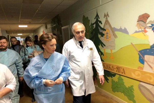 Анна Юрьевна Кузнецова навестила девочку, оказавшуюся в трудной жизненной ситуации