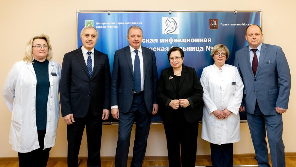 IMG_5110-09-04-19-05-31 круглый стол во главе с мэром Москвы С. С. Собяниным