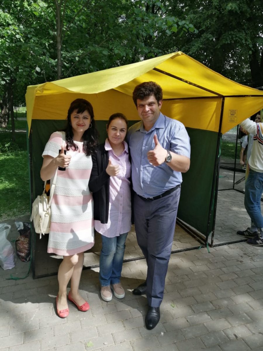 1 июня 2019 г. в Перовском сквере наши доктора, как и в прошлом году активно начали работать в Московских парках, оказывая консультативную помощь всем желающим москвичам.