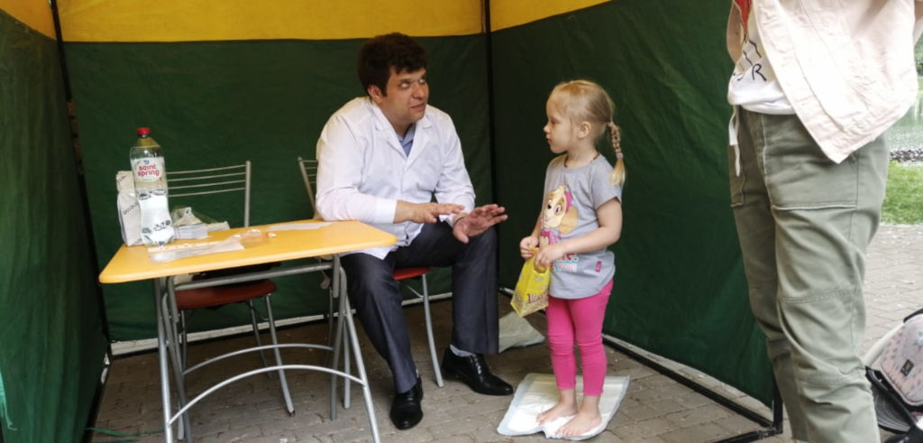 1 июня 2019 г. в Перовском сквере наши доктора, как и в прошлом году активно начали работать в Московских парках, оказывая консультативную помощь всем желающим москвичам.