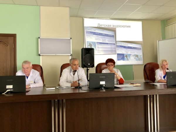 Сегодня на общебольничной врачебной конференции заведующая эндоскопическим отделением Кошурникова А.С. представила доклад по материалам 19-й Международной конференции стандарты и инновационные технологии в Эндоскопии пищеварительной системы