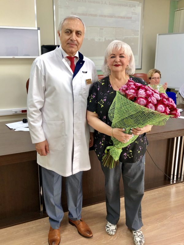 Сегодня на очередной клинической конференции были подведены итоги конкурса за прошедший месяц за титулы: «Лучший врач», «Лучший заведующий отделения», «Лучшая медицинская сестра», «Лучшая старшая медицинская сестра»