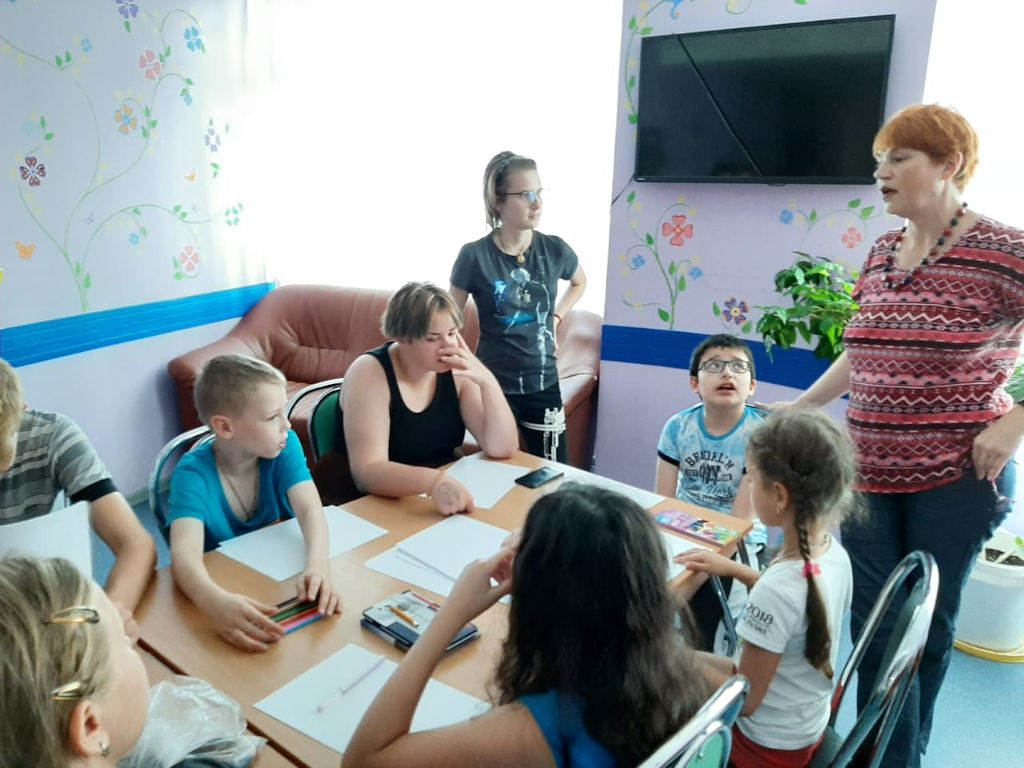 IMG_8593-21-08-19-09-30 занятие «Рисуем сказку»