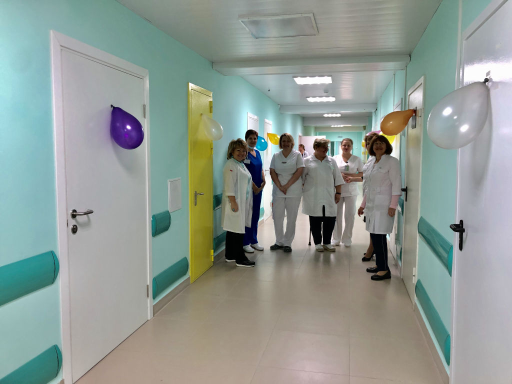 Сегодня после ремонта мы открываем очередное отделение - 5 инфекционное, где лежат дети старшего возраста с ОРВИ и пневмонией