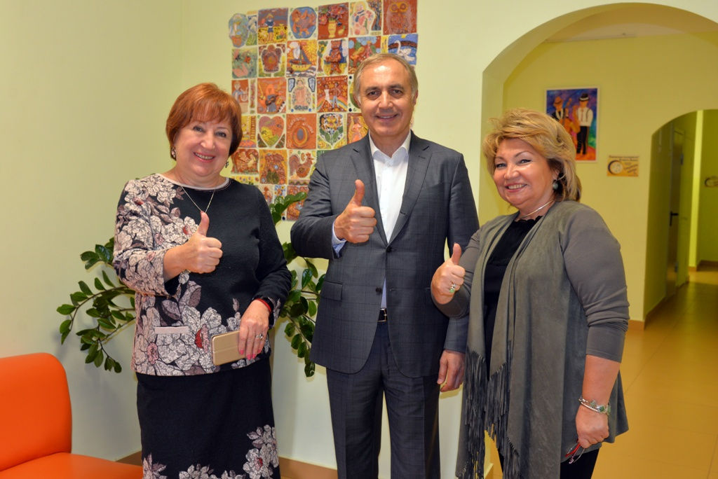 image-25-10-19-07-05-3 Сегодня мы посетили замечательный Дворец творчества детей и молодежи «Неоткрытые острова», с которым больница сотрудничает в течение года.