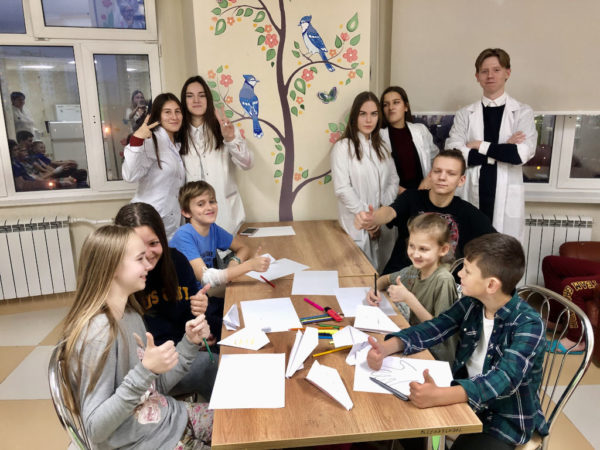 старшеклассники школы № 1517 посетили отделения нефрологии, хирургии, кардиологии и неврологии