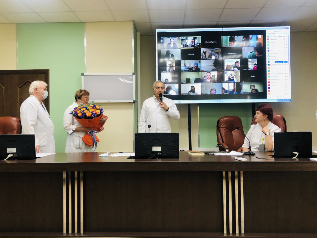 image-16-06-20-11-41 Сегодня на общебольничной конференции мы поздравили с Юбилеем врача педиатра Тимофееву Тамару Александровну