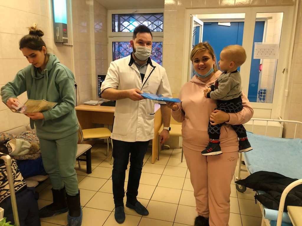 Вторая группа детей из Сочи прибыла на лечение в Москву
