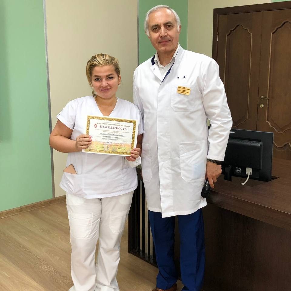 Сегодня на общебольничной конференции в продолжение празднования Международного дня медицинской сестры мы наградили лучших медицинских сестер благодарностями и почетными грамотами больницы.⠀