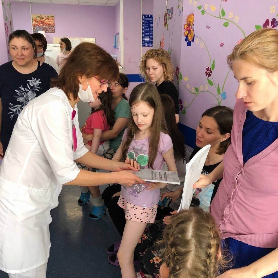 Сегодня Всемирный день отказа от табака и мы, как детские врачи, считаем своим долгом использовать все доступные ресурсы для того, чтобы предупредить табакокурение у детей и подростков.