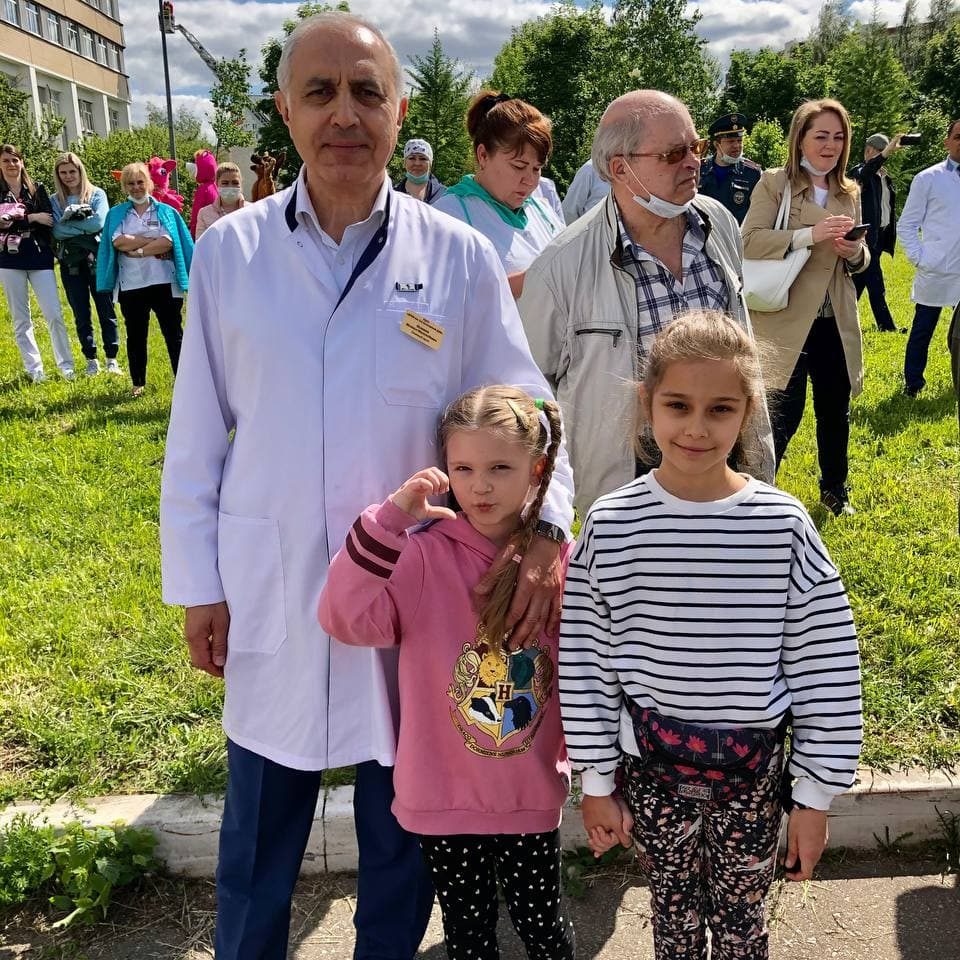 Сегодня в очередной раз мы провели ежегодный Фестиваль безопасности и здоровья детей. По известным причинам праздник прошел в необычном формате, но тем не менее праздник состоялся. Фестиваль организовали @dzdmos Департамент здравоохранения г.Москвы, ДГКБ им.З.А.Башляевой, МЧС России по г.Москве.