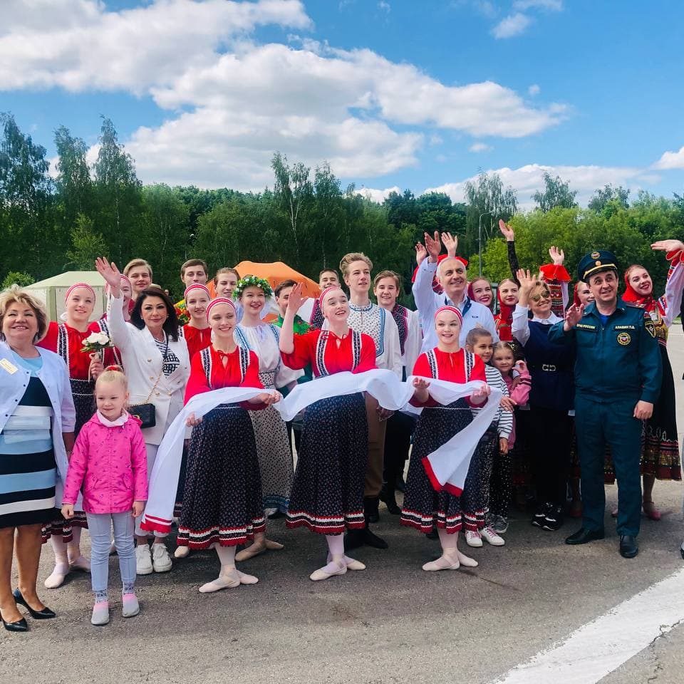 Сегодня в очередной раз мы провели ежегодный Фестиваль безопасности и здоровья детей. По известным причинам праздник прошел в необычном формате, но тем не менее праздник состоялся. Фестиваль организовали @dzdmos Департамент здравоохранения г.Москвы, ДГКБ им.З.А.Башляевой, МЧС России по г.Москве.