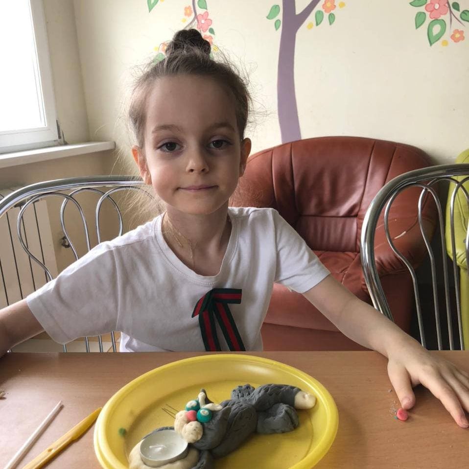 Сегодня педагоги школы № 827 провели интерактивную программу для наших маленьких пациентов в рамках мероприятий, приуроченных к Международному дню защиты детей.