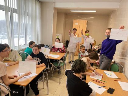 Сегодня состоялся мастер - класс по рисованию в рамках мероприятий для детей больницы, приуроченных к Новому году!