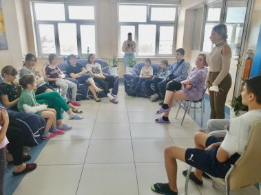 В нашей больнице продолжаются творческие занятия для наших маленьких пациентов в рамках проекта «Досуг для детей»