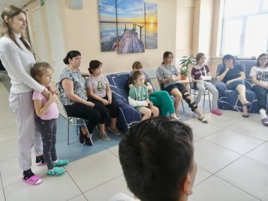 В нашей больнице продолжаются творческие занятия для наших маленьких пациентов в рамках проекта «Досуг для детей»