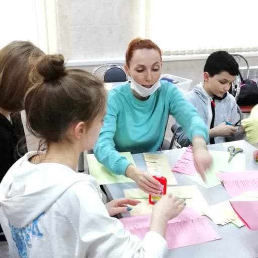 Сегодня состоялся мастер- класс «Цветочное настроение» в рамках мероприятий для детей больницы, приуроченных к 8 марта!