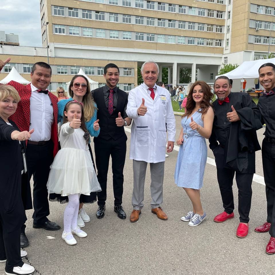 Сегодня в Международный день защиты детей на территории нашей больницы мы провели очередные праздничные мероприятия в рамках V фестиваля «Здоровье и безопасность детей».