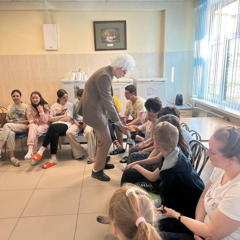 В отделении эндокринологии организаторы Дворца молодежи «Неоткрытые острова» провели музыкальный интерактивный мастер -класс