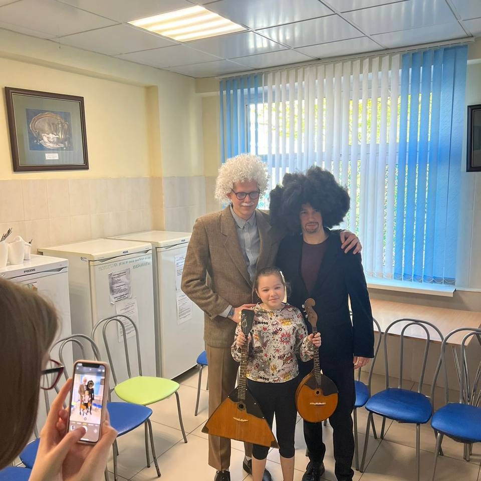 В отделении эндокринологии организаторы Дворца молодежи «Неоткрытые острова» провели музыкальный интерактивный мастер -класс