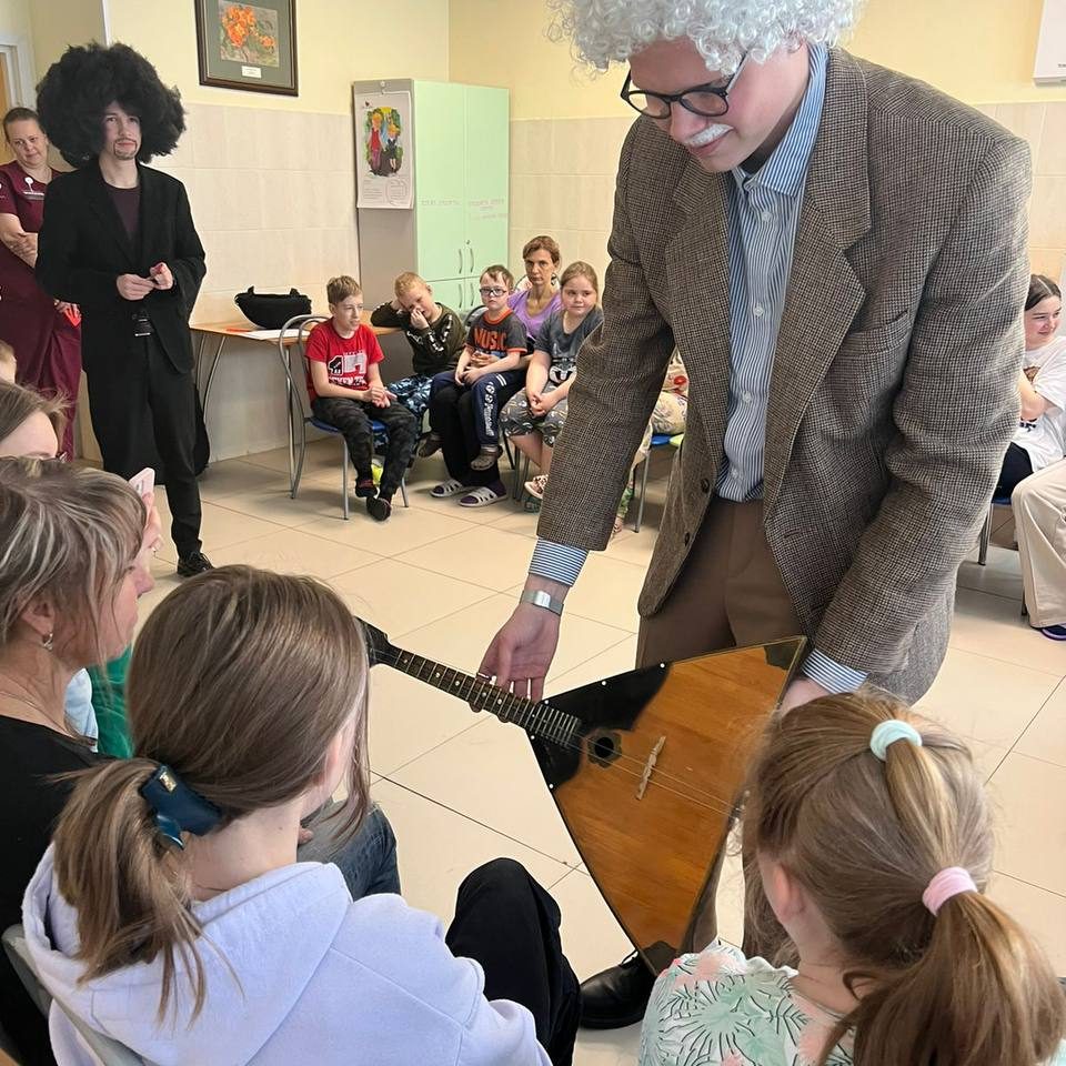 В отделении эндокринологии организаторы Дворца молодежи «Неоткрытые острова» провели музыкальный интерактивный мастер -класс