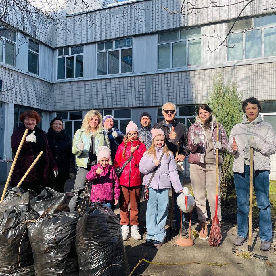 В больнице прошёл очередной субботник