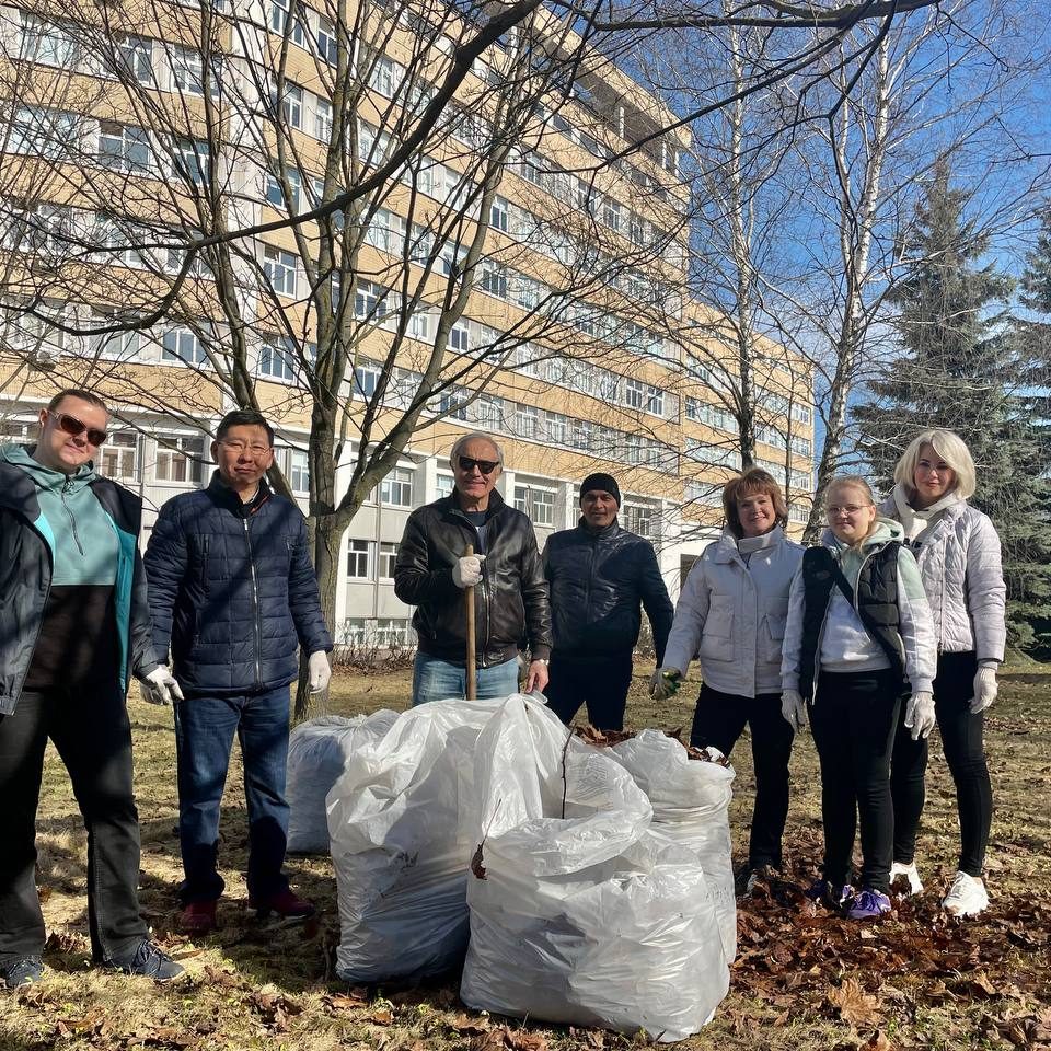 В больнице прошёл очередной субботник
