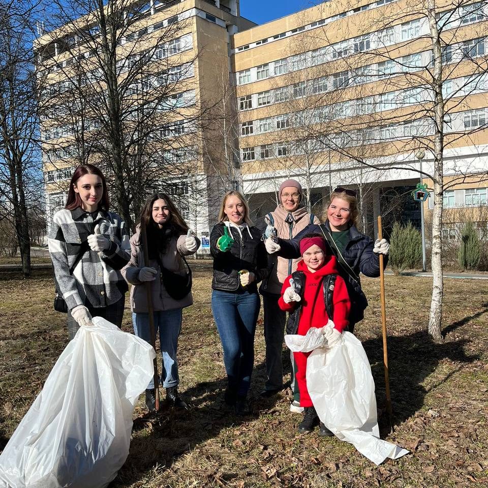 В больнице прошёл очередной субботник