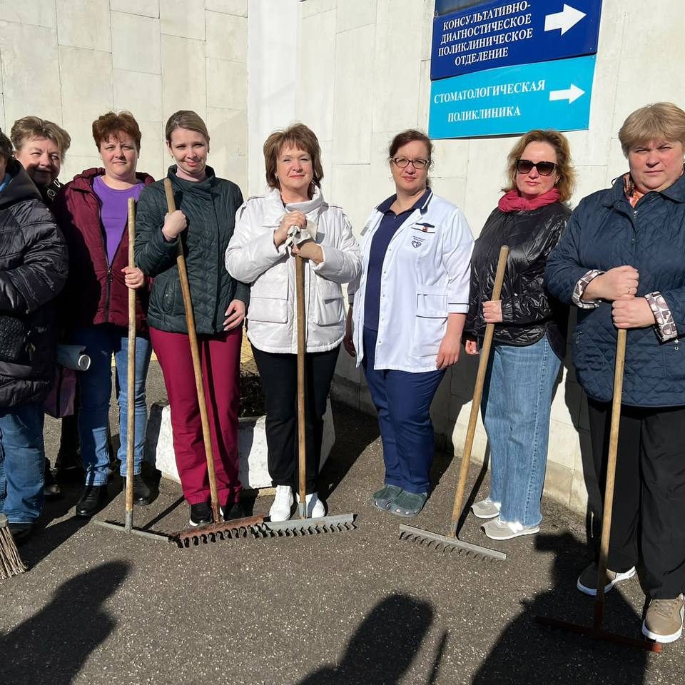 В больнице прошёл очередной субботник