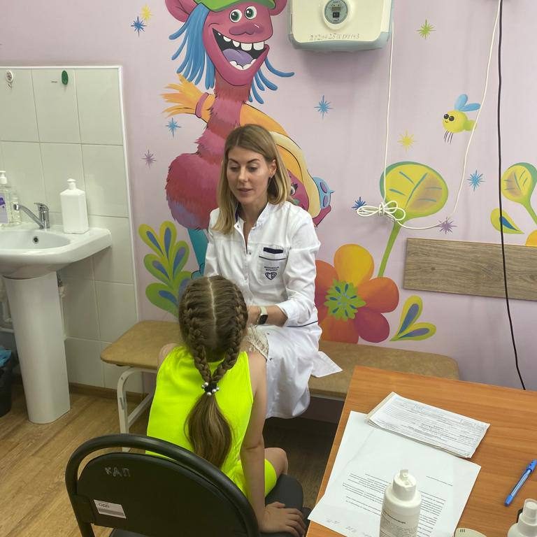 В минувшие выходные бригада наших врачей из 11 специалистов в очередной раз оказала медицинскую помощь детям в Кургане