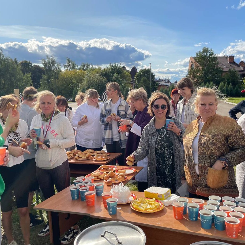 Сегодня в нашей больнице состоялась очередная ежегодная спартакиада среди наших сотрудников, посвящённая Дню нашего любимого, самого лучшего города на планете!