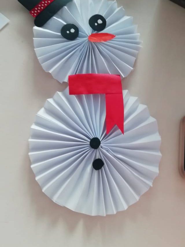 В нашей больнице организаторы школы №2094 СЗАО провели новогодние мастер-классы для маленьких пациентов