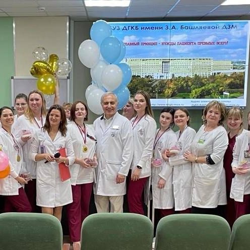 Поздравляем медсестер с профессиональным праздником!