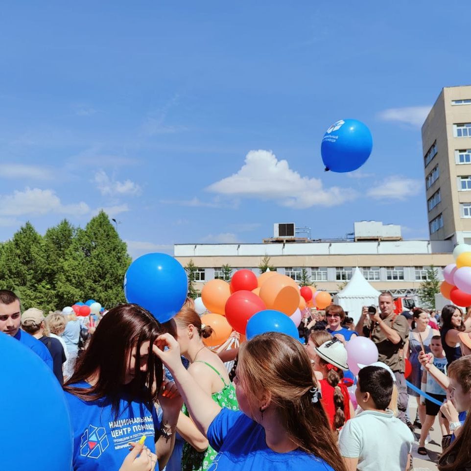 Ярко, весело и солнечно: ДГКБ им. З.А. Башляевой отметила Международный день защиты детей