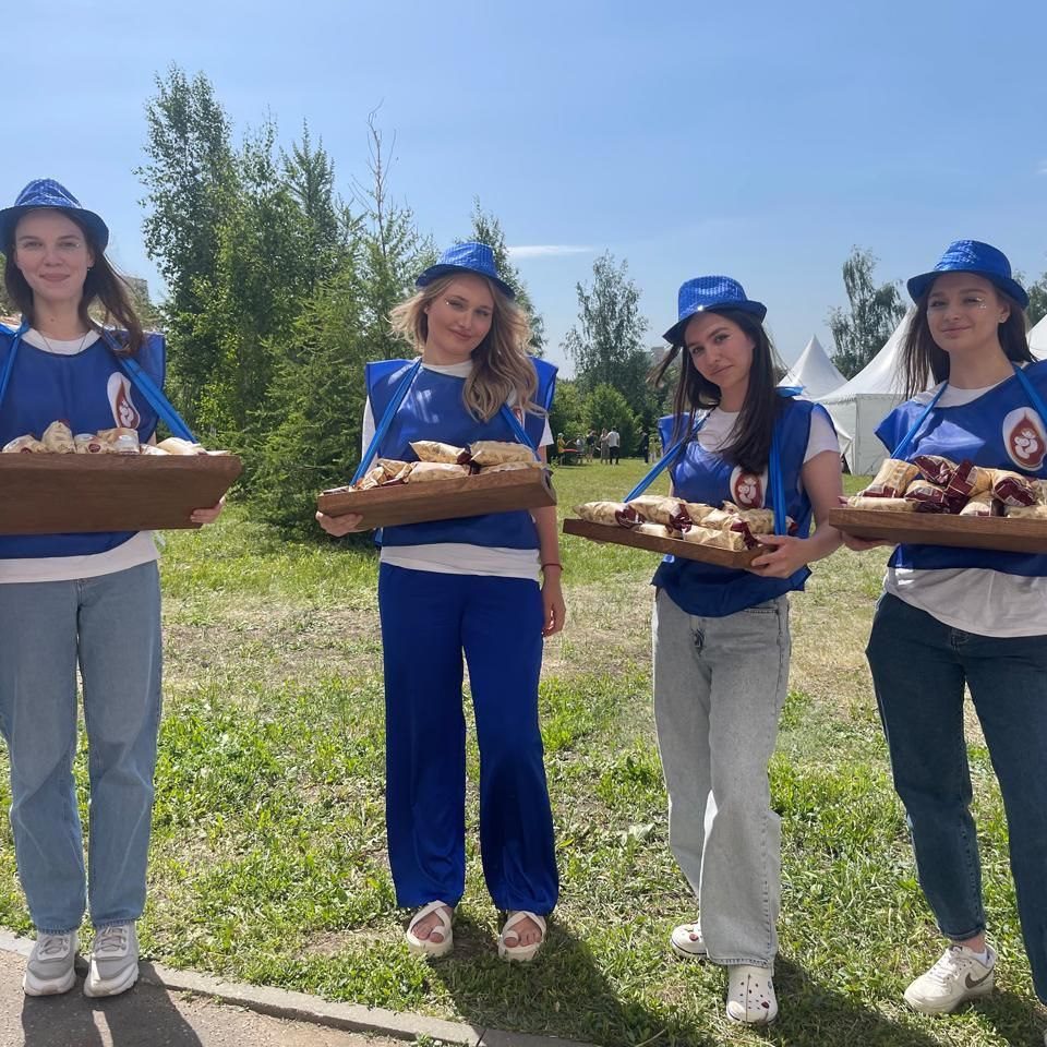 Ярко, весело и солнечно: ДГКБ им. З.А. Башляевой отметила Международный день защиты детей