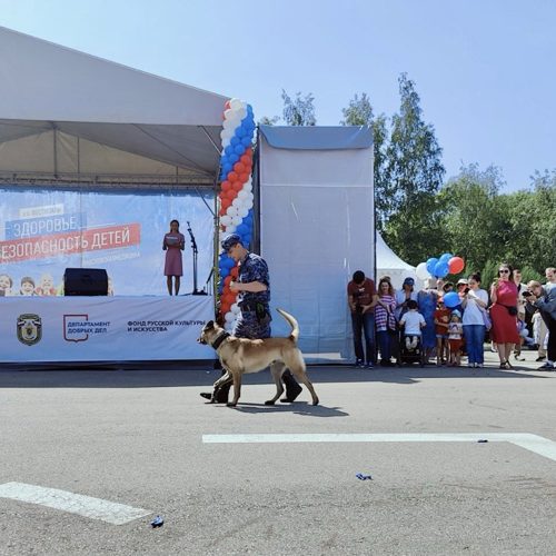 С ДНЕМ ЗАЩИТЫ ДЕТЕЙ РОСГВАРДЕЙЦЫ ПОЗДРАВИЛИ ЮНЫХ ПАЦИЕНТОВ ДЕТСКОЙ БОЛЬНИЦЫ В МОСКВЕ