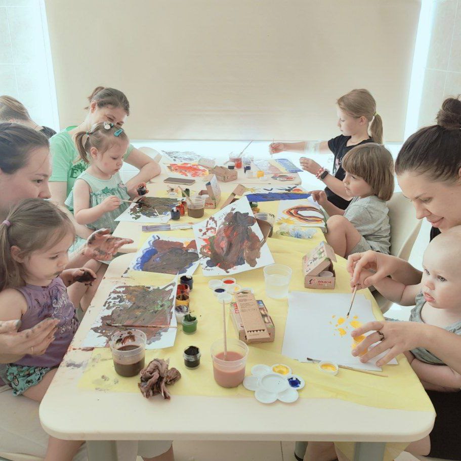 Рисуем лето – мастер-класс для пациентов детской больницы им. З.А. Башляевой