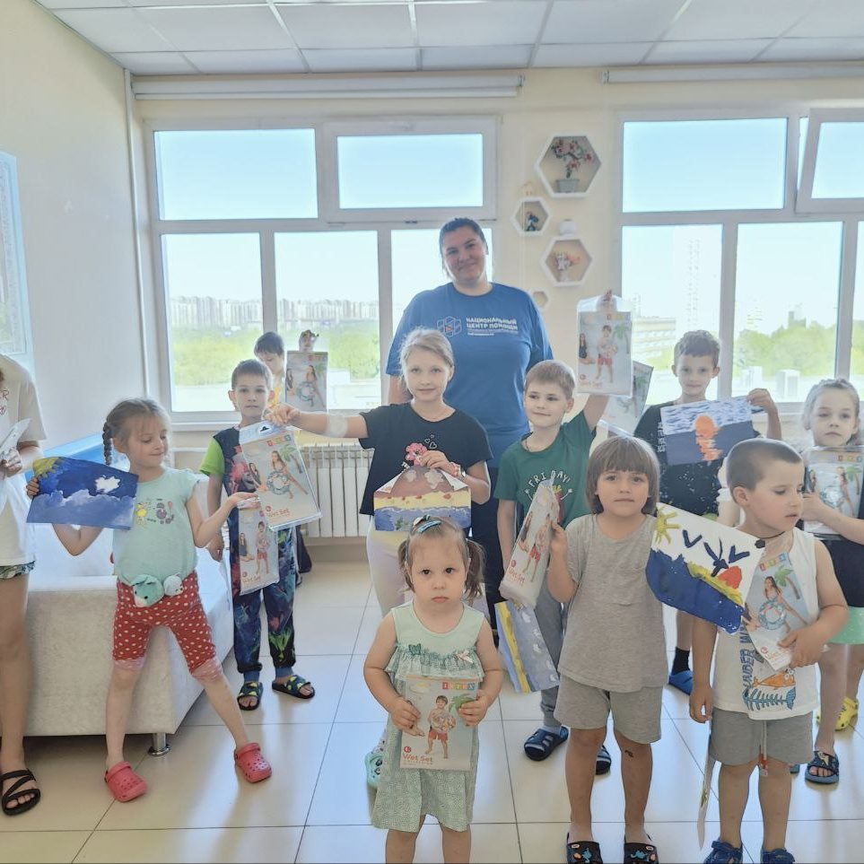 Рисуем лето – мастер-класс для пациентов детской больницы им. З.А. Башляевой