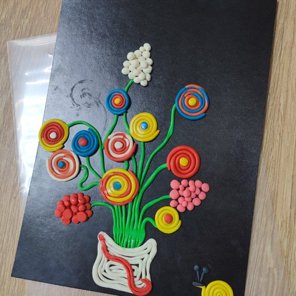 Подарок маме – мастер-класс для маленьких пациентов