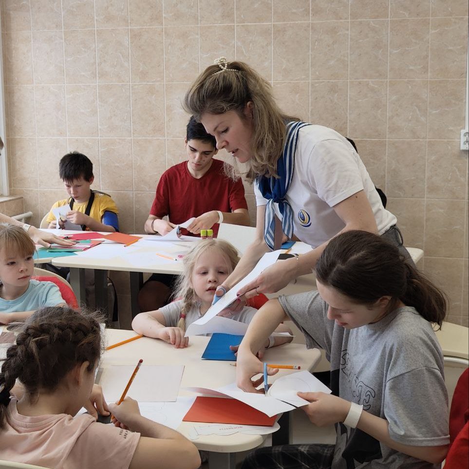 Пациенты ДГКБ им. З.А. Башляевой готовятся к Новому году