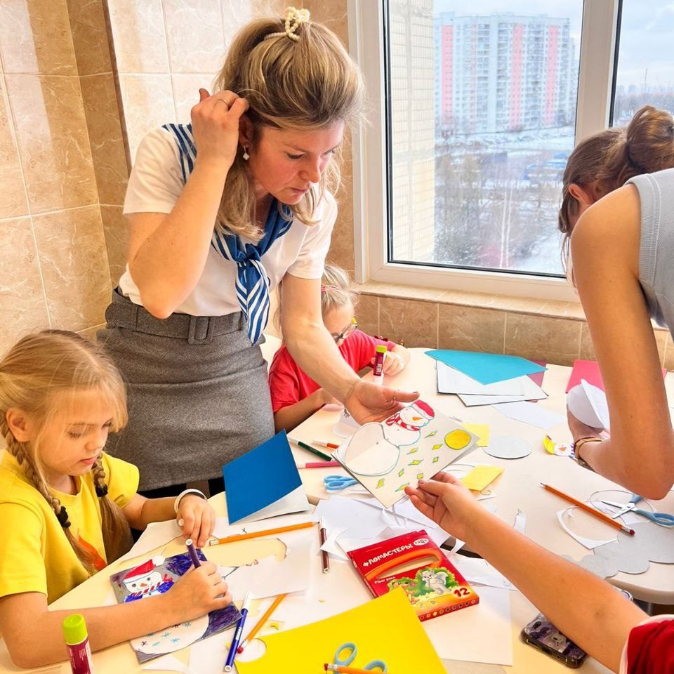 Пациенты ДГКБ им. З.А. Башляевой готовятся к Новому году