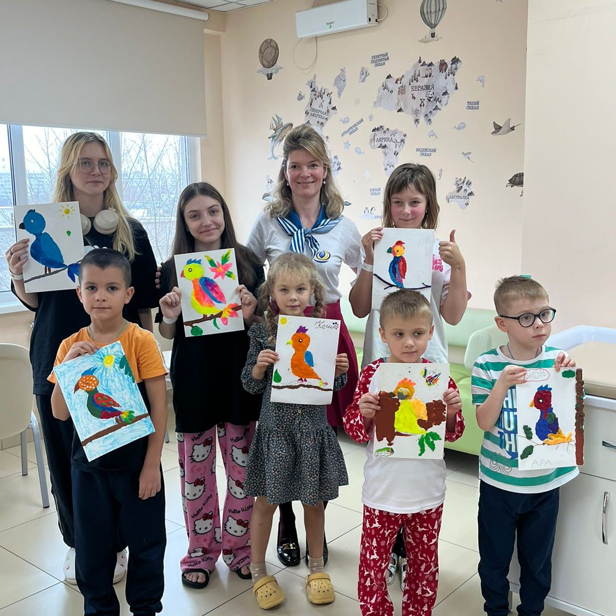 Пациенты ДГКБ им. З.А. Башляевой создают необычные картины