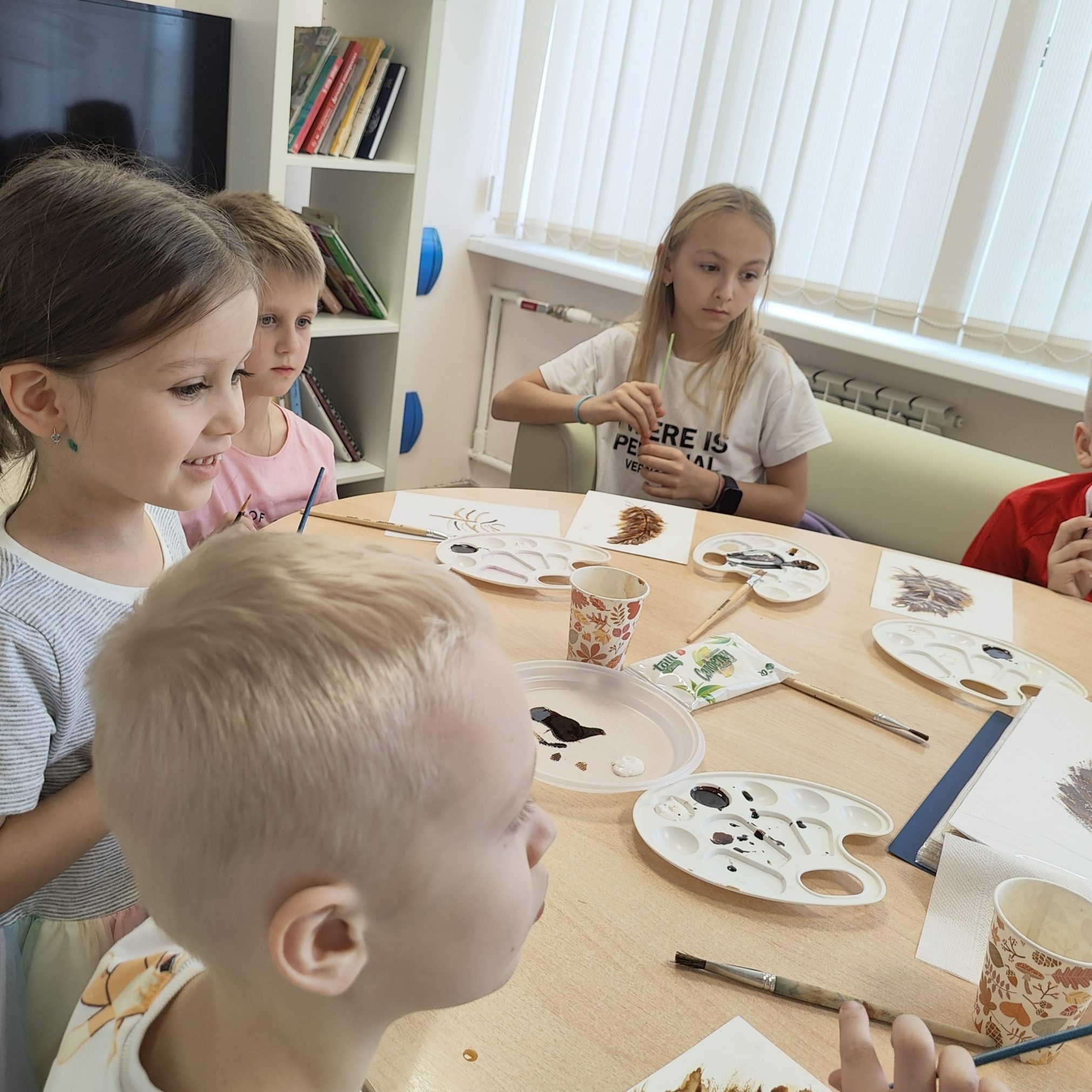 Пациенты ДГКБ им. З.А. Башляевой создают необычные картины