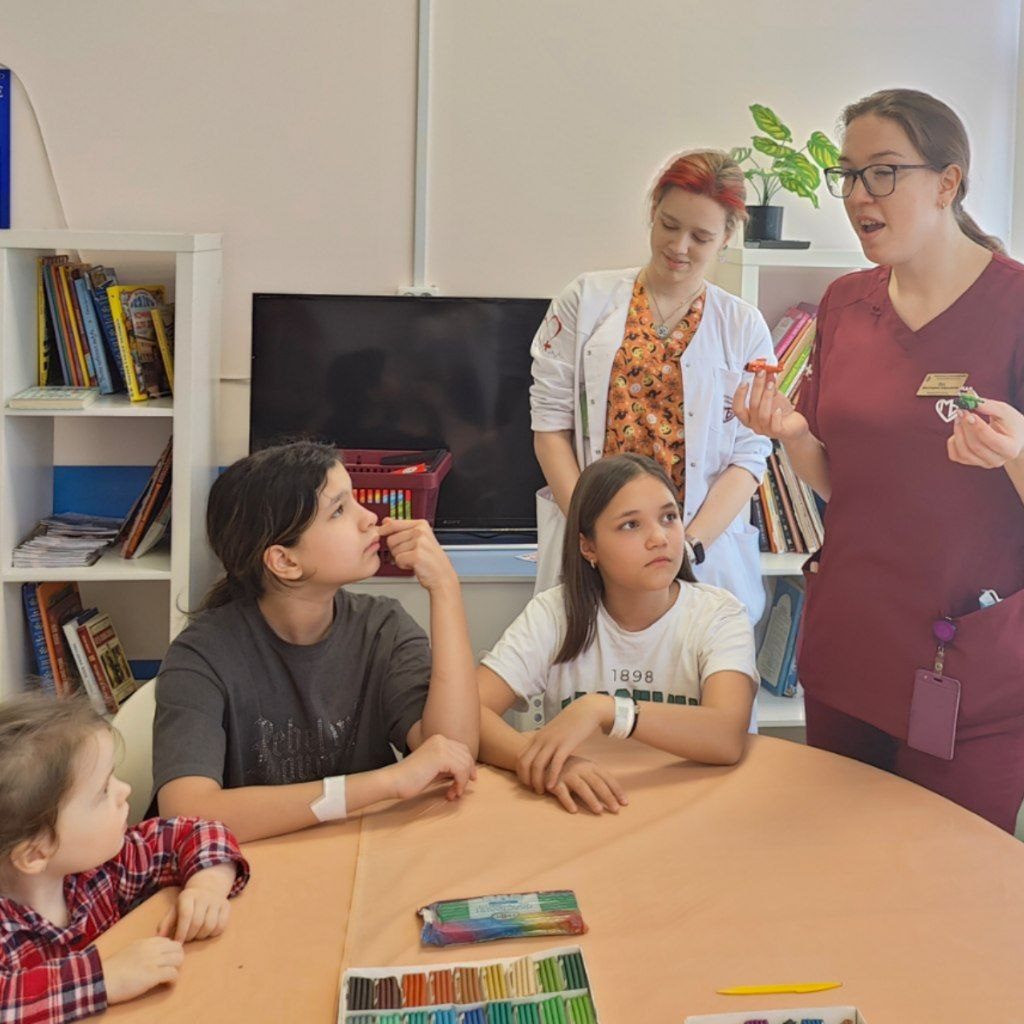 Подарок папе - мастер-класс для пациентов ДГКБ им. З.А. Башляевой