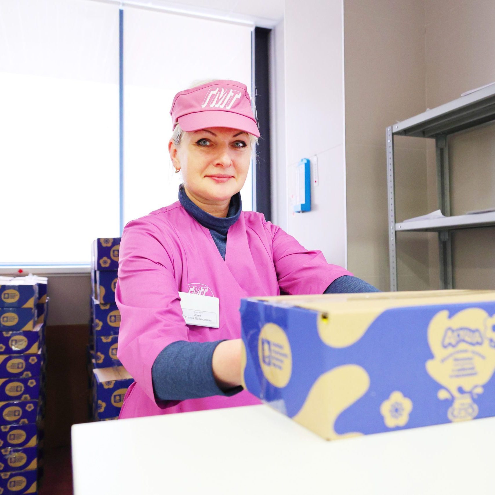 Вице-мэр Ракова: за прошедший год москвичи получили на молочно-раздаточных пунктах почти 50 млн продуктовых наборов