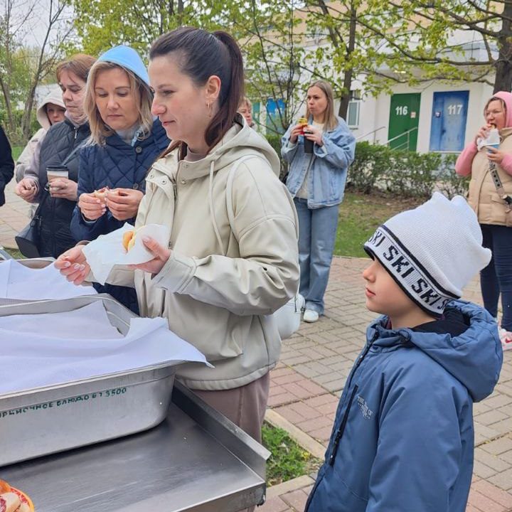 Наш субботник: продолжаем приводить территорию в порядок